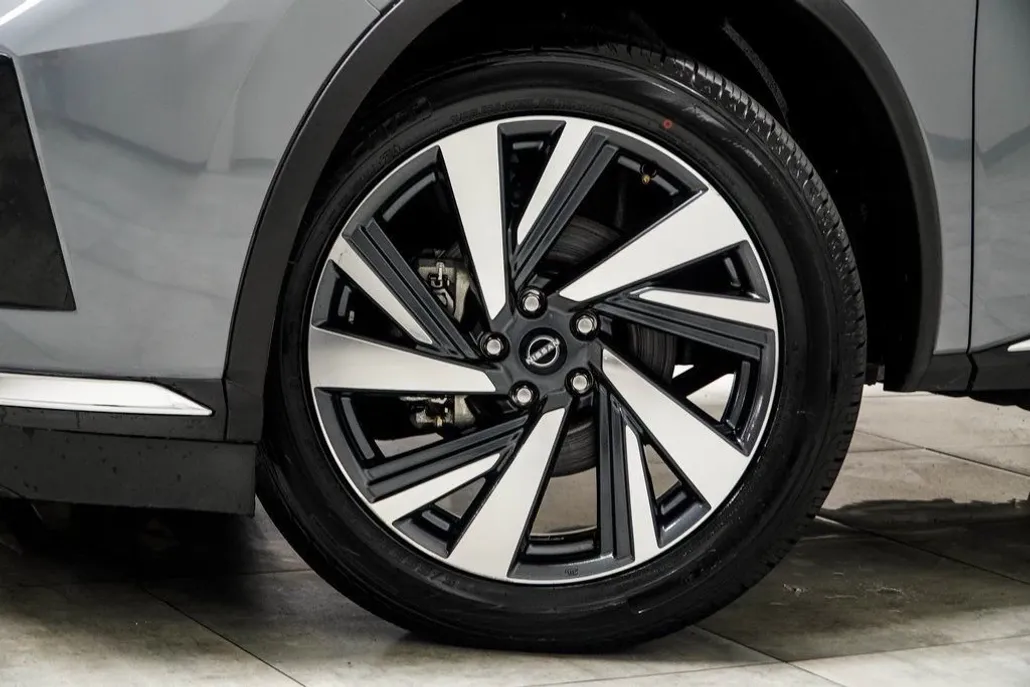 2023 Nissan Murano SL photo 1