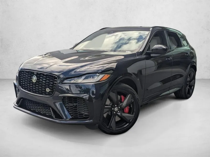2025 Jaguar F-PACE SVR photo 1