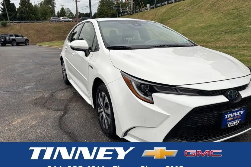 2021 Toyota Corolla Hybrid LE photo 1