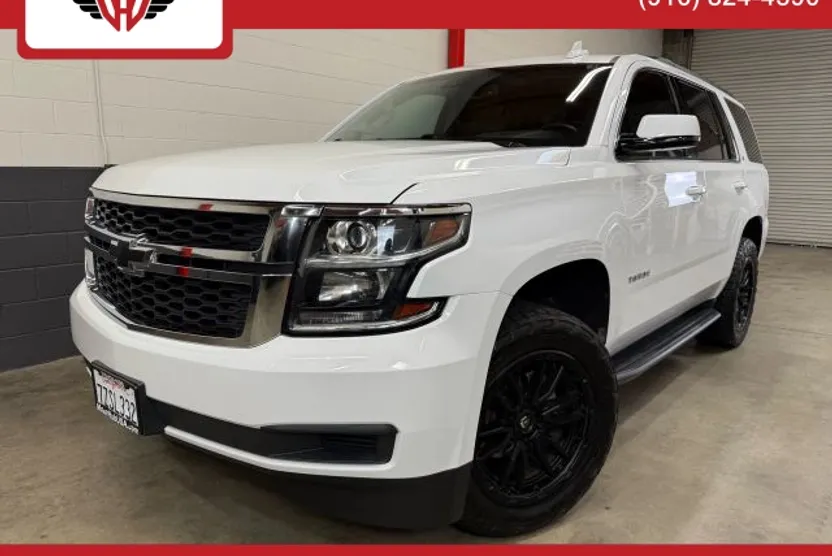 2017 Chevrolet Tahoe LT photo 1