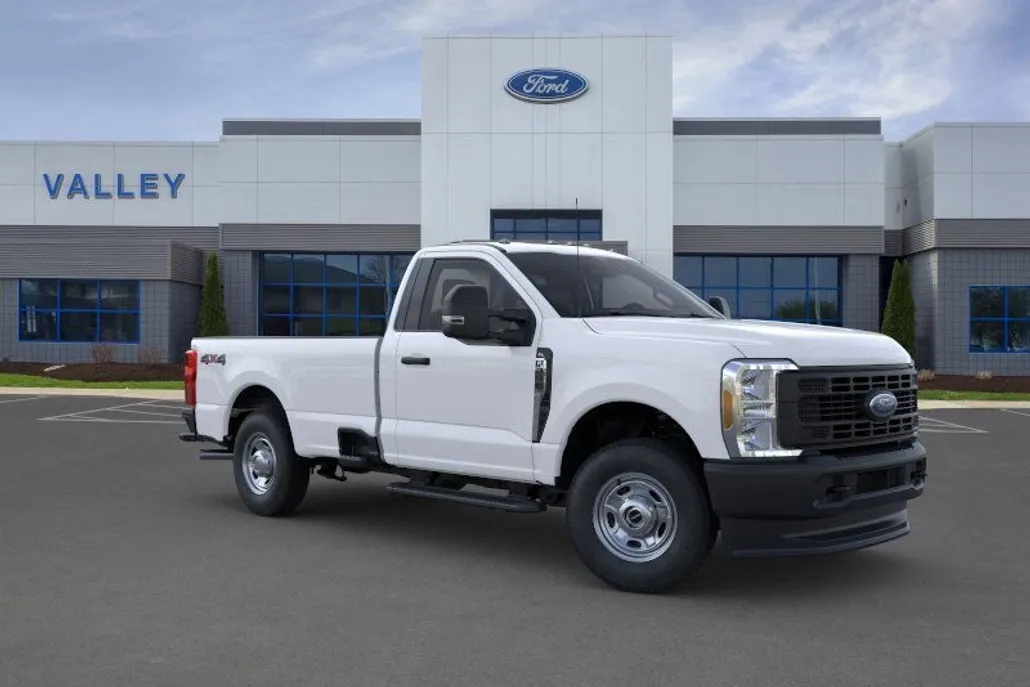 2025 Ford F-250 photo 1