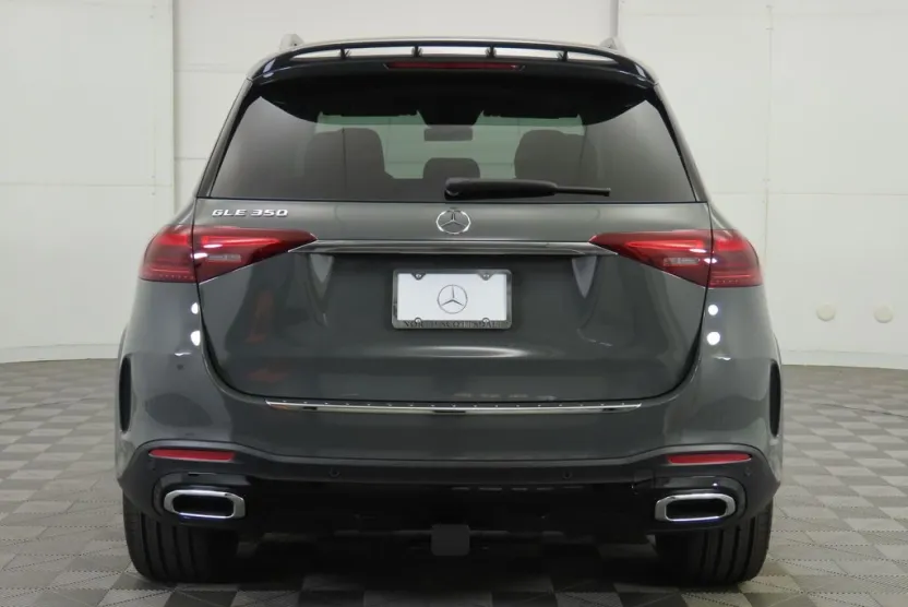 2025 Mercedes Benz GLE 350 4MATIC photo 1