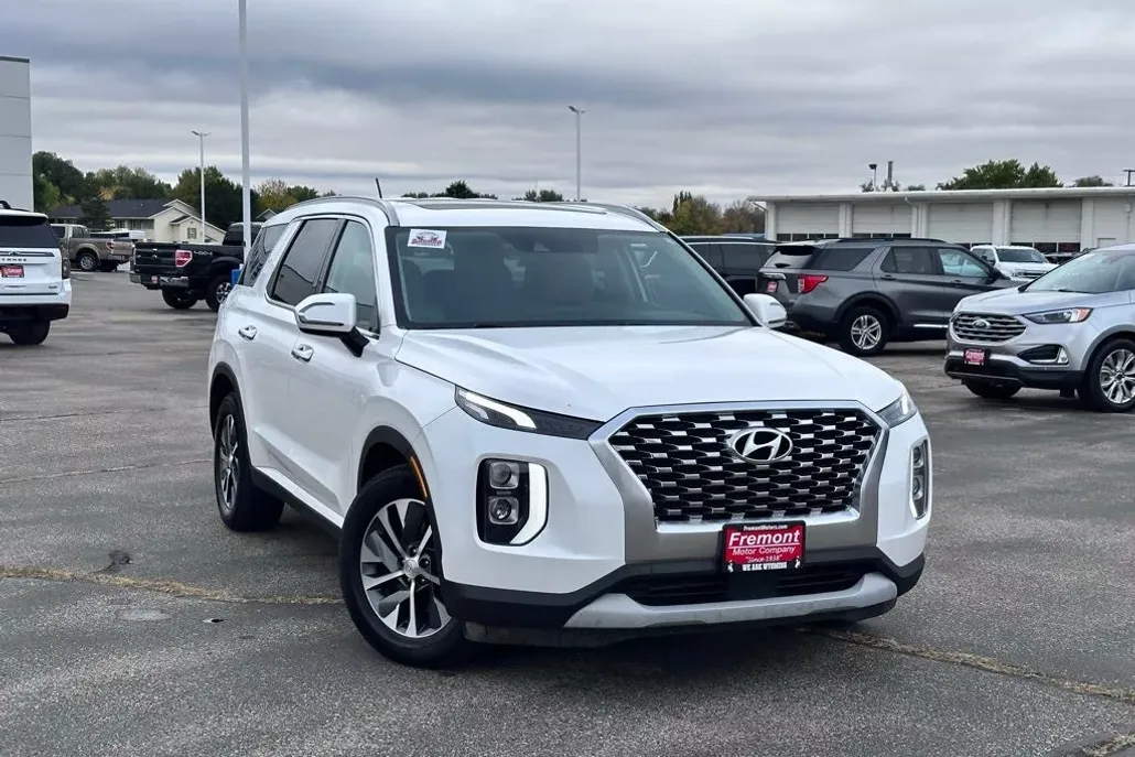 2020 Hyundai Palisade SEL photo 1