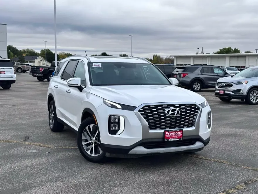 2020 Hyundai Palisade SEL photo 1