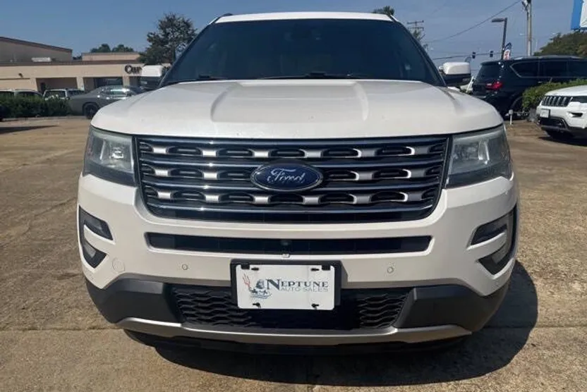 2016 Ford Explorer Limited photo 1