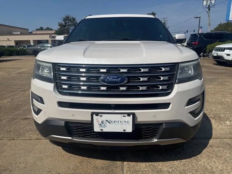 2016 Ford Explorer Limited photo 1