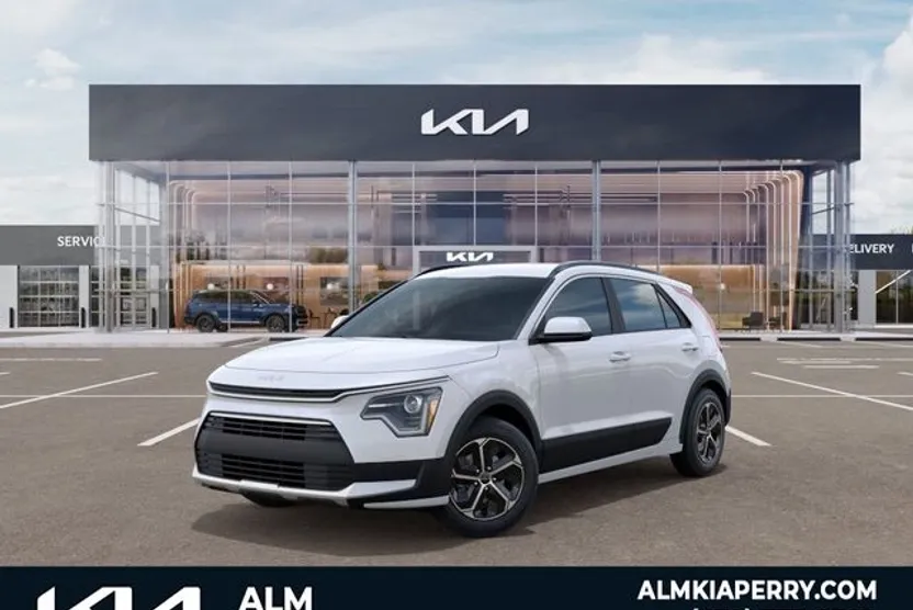 2025 Kia Niro LX photo 1