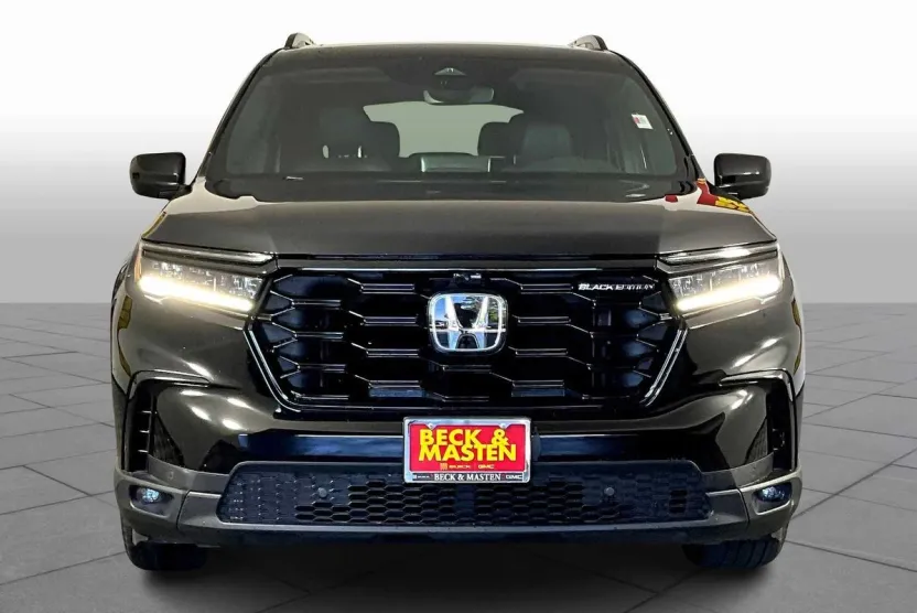 2025 Honda Pilot Black Edition photo 1