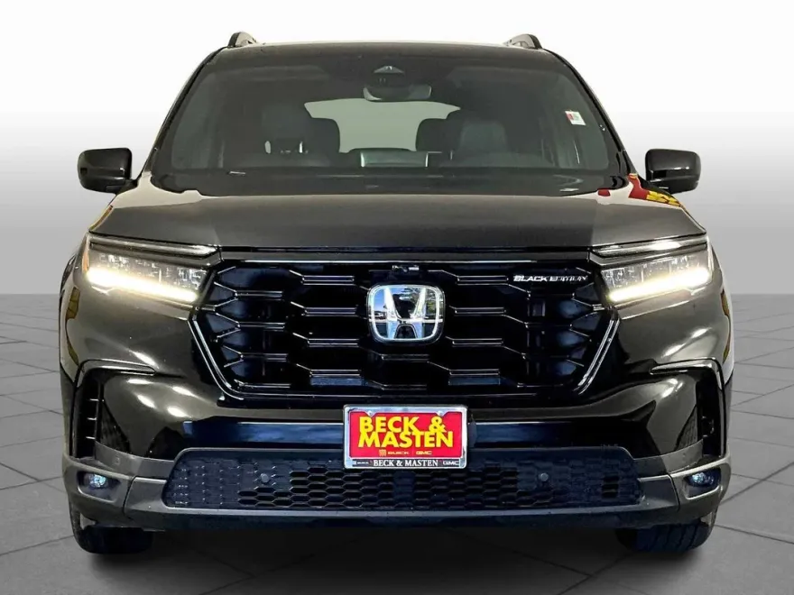 2025 Honda Pilot Black Edition photo 1