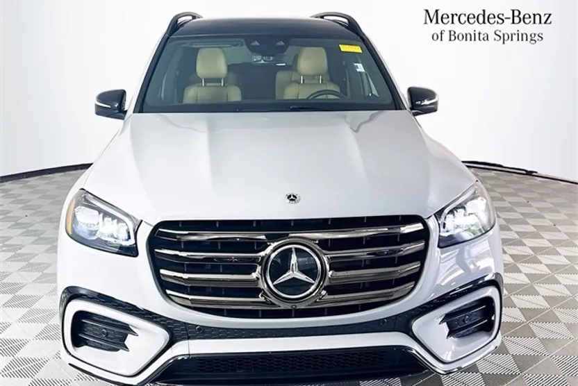 2024 Mercedes Benz GLS 450 4MATIC photo 1