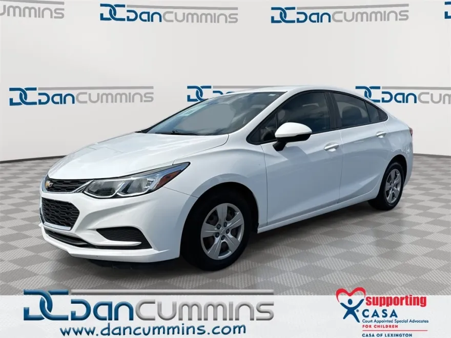 2018 Chevrolet Cruze LS photo 1