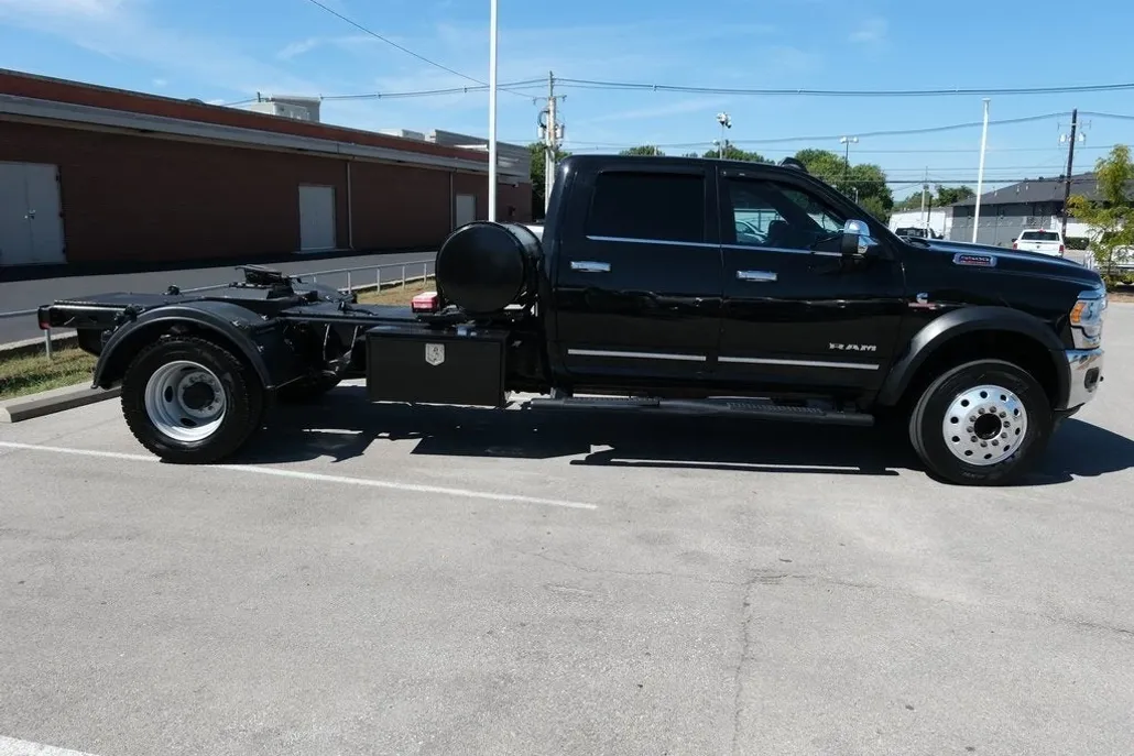 2022 Ram 5500 Tradesman SLT Laramie Limited photo 1