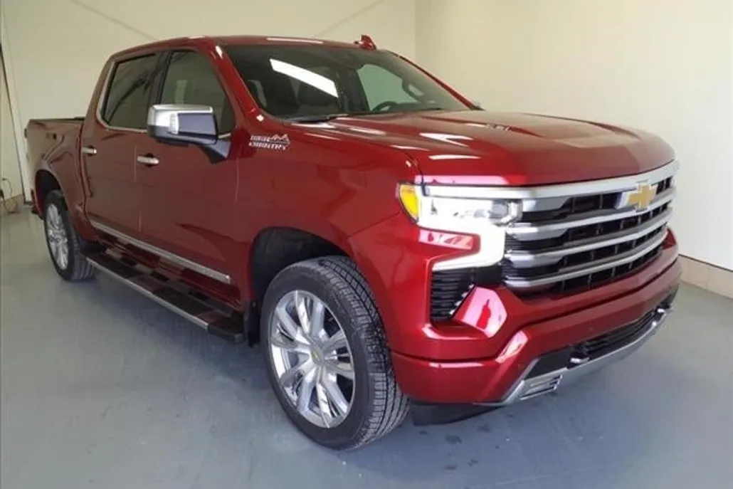 2024 Chevrolet Silverado 1500 High Country photo 1