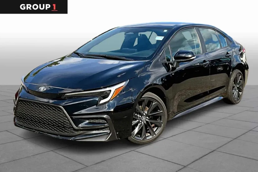 2024 Toyota Corolla SE photo 1