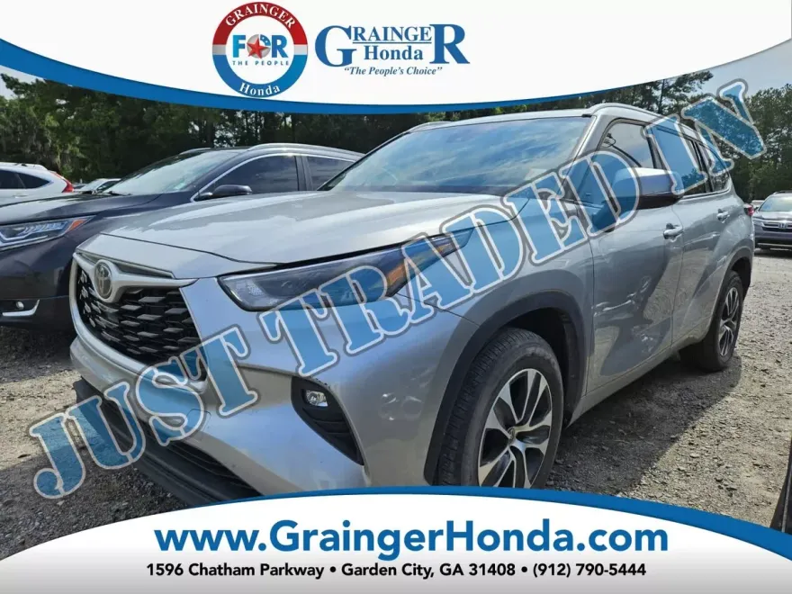 2023 Toyota Highlander XLE photo 1
