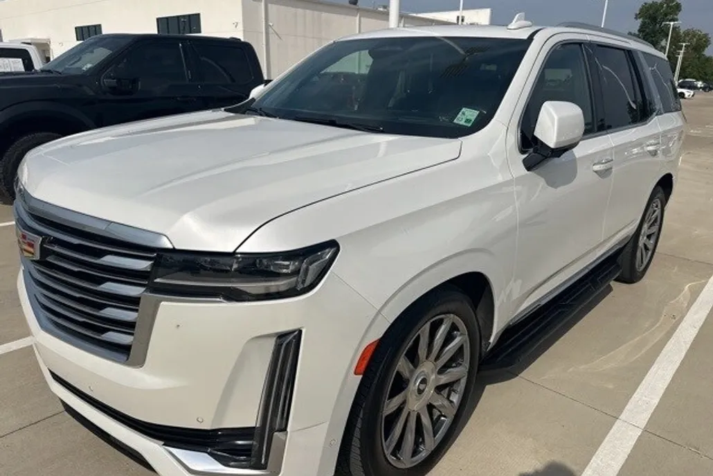 2023 Cadillac Escalade Premium Luxury Platinum photo 1