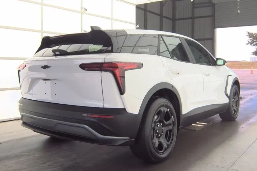 2025 Chevrolet Blazer EV photo 1