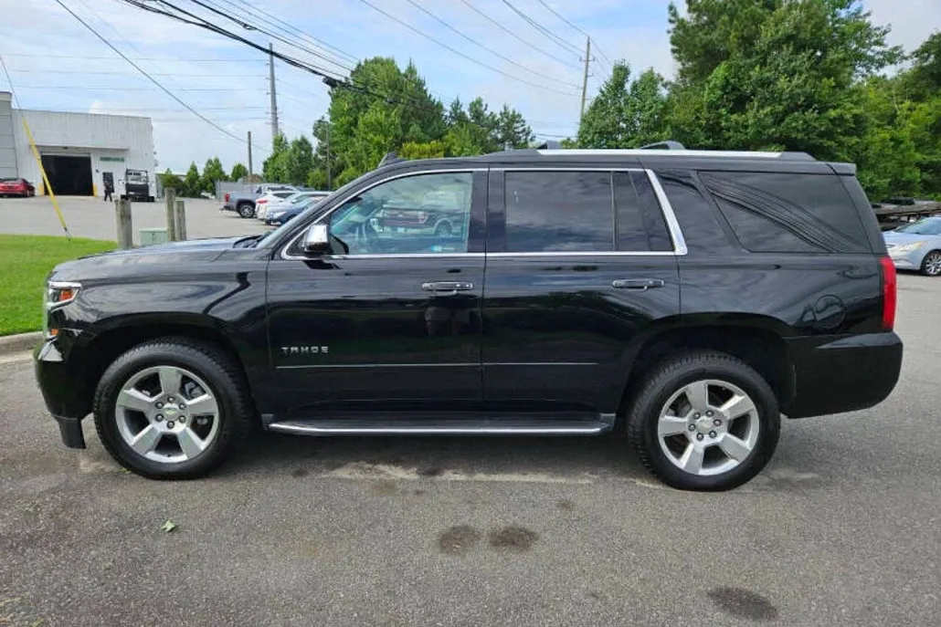 2018 Chevrolet Tahoe Premier photo 1
