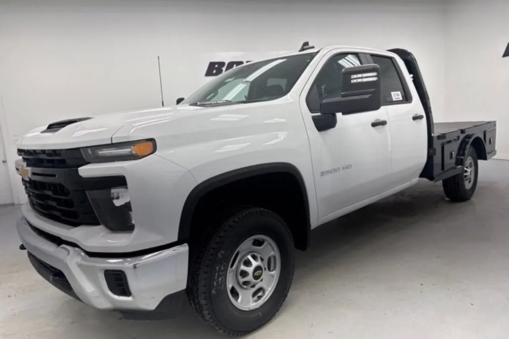 2025 Chevrolet Silverado 2500HD photo 1