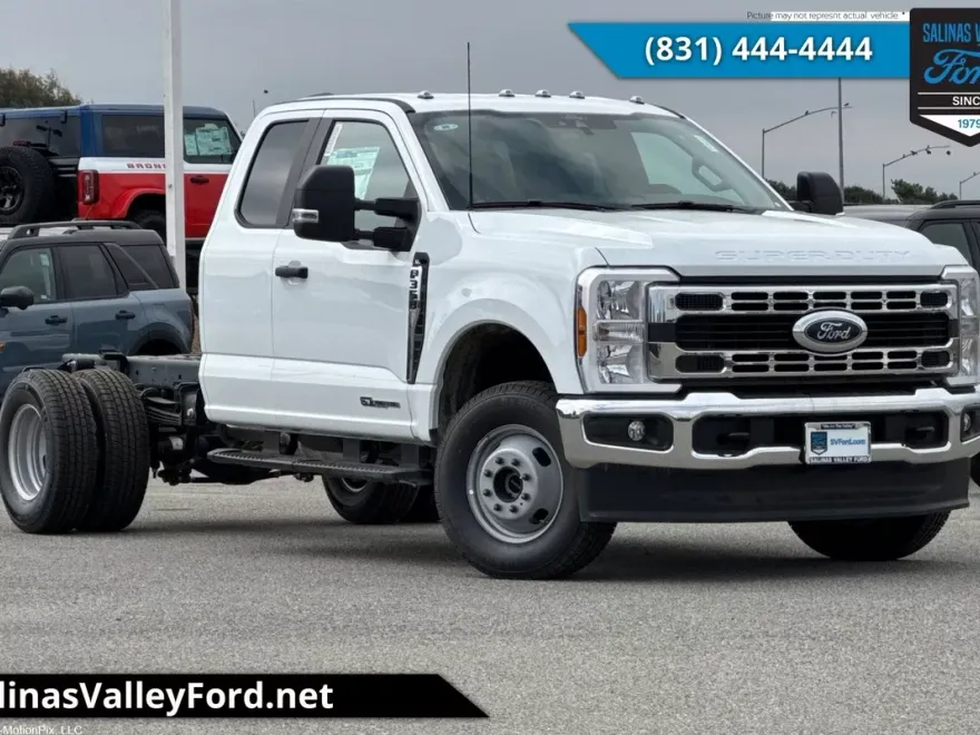 2025 Ford F-350 photo 1