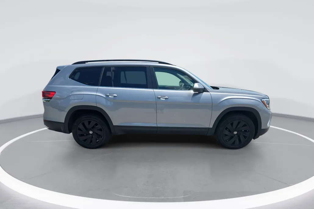2024 Volkswagen Atlas SE Technology photo 1