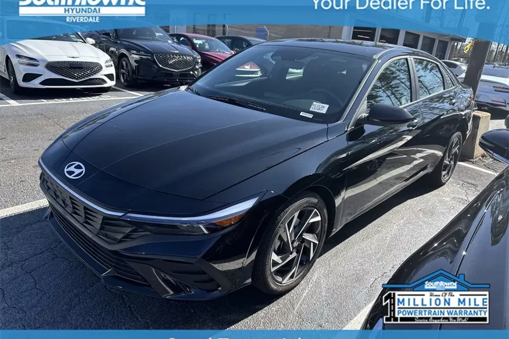 2025 Hyundai Elantra SEL Sport photo 1