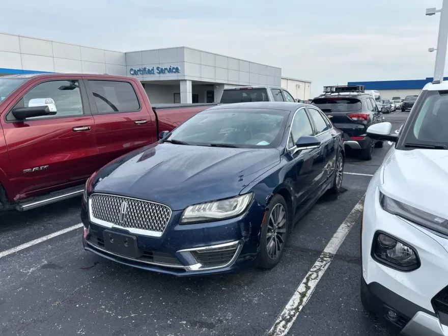 2017 Lincoln MKZ Premiere photo 1