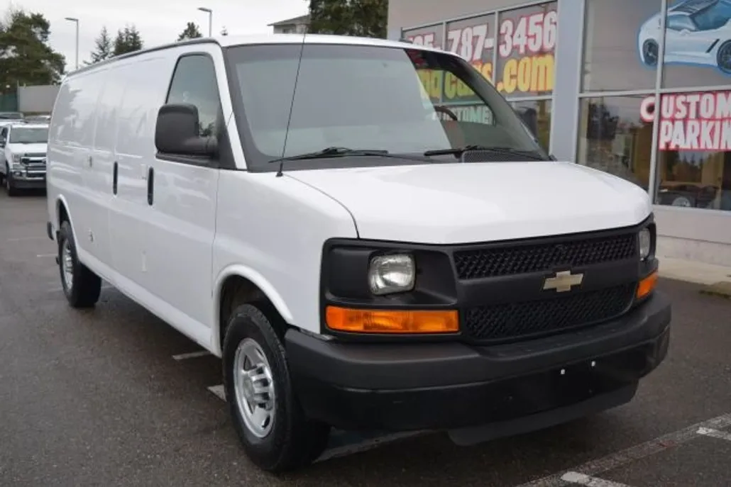 2014 Chevrolet Express 2500 Cargo Van photo 1