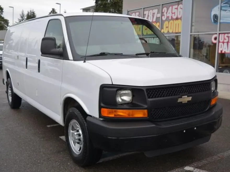 2014 Chevrolet Express 2500 Cargo Van photo 1