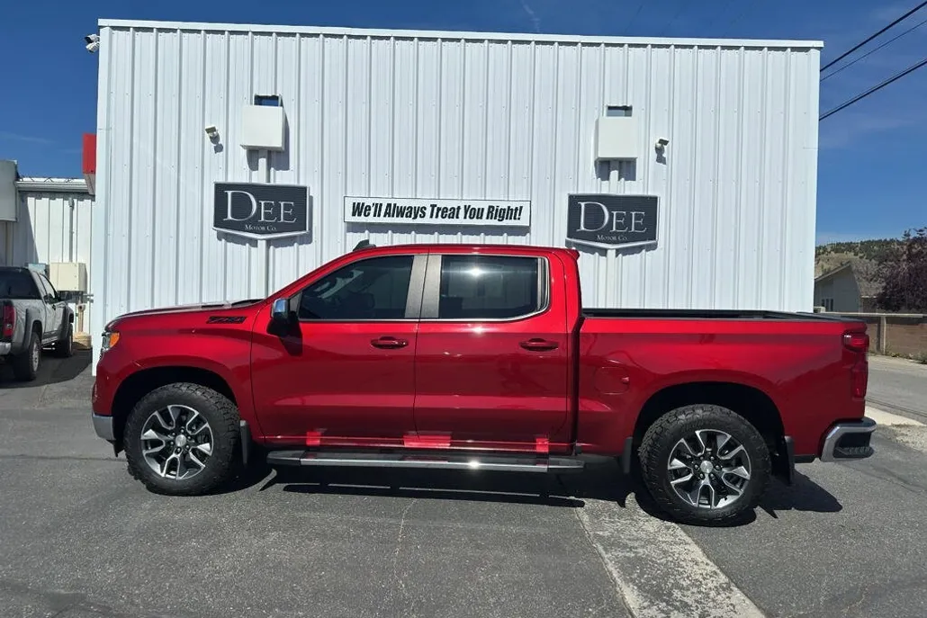 2024 Chevrolet Silverado LT photo 1