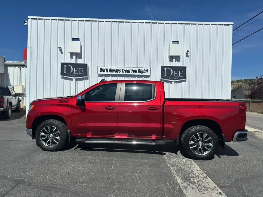 2024 Chevrolet Silverado LT photo 1