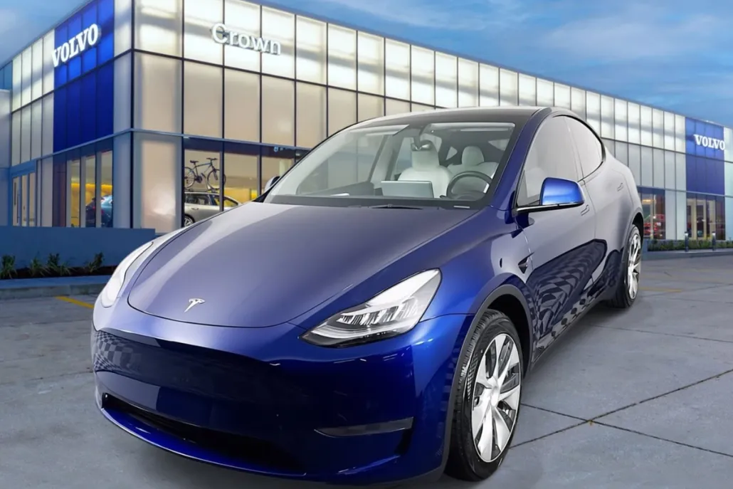 2023 Tesla Model Y Long Range photo 1