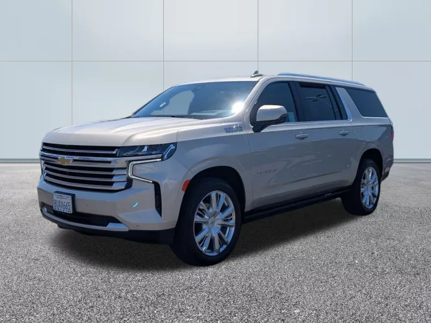 2021 Chevrolet Suburban High Country photo 1