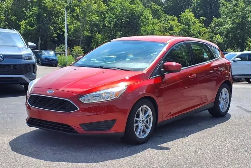 2018 Ford Focus SE photo 1