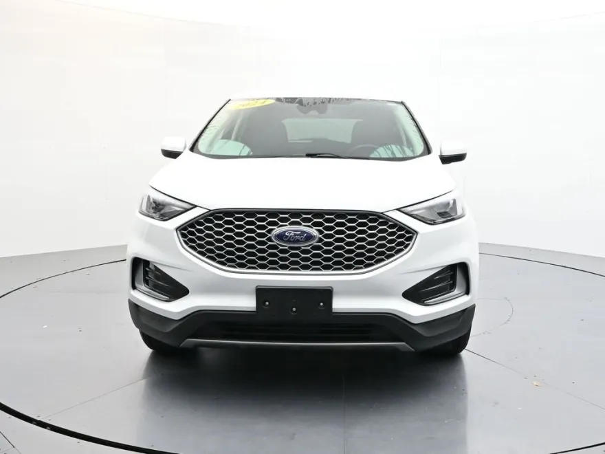 2024 Ford Edge SEL photo 1