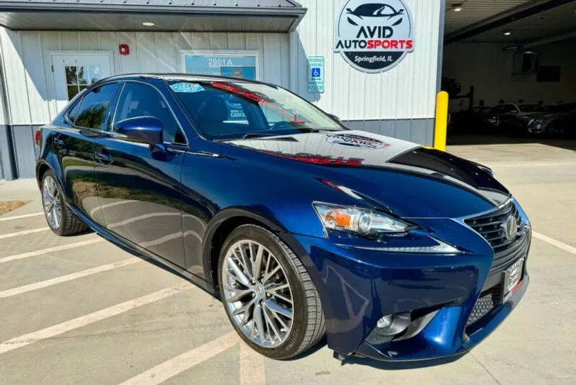 2015 Lexus IS 250 photo 1