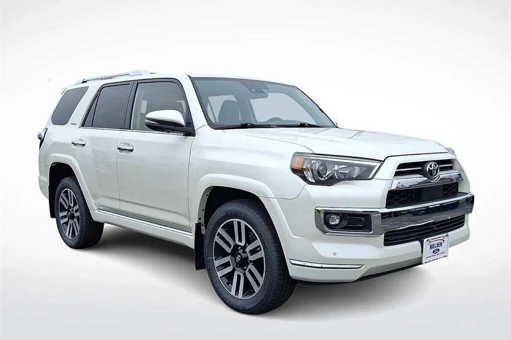 2022 Toyota 4Runner Limited photo 1