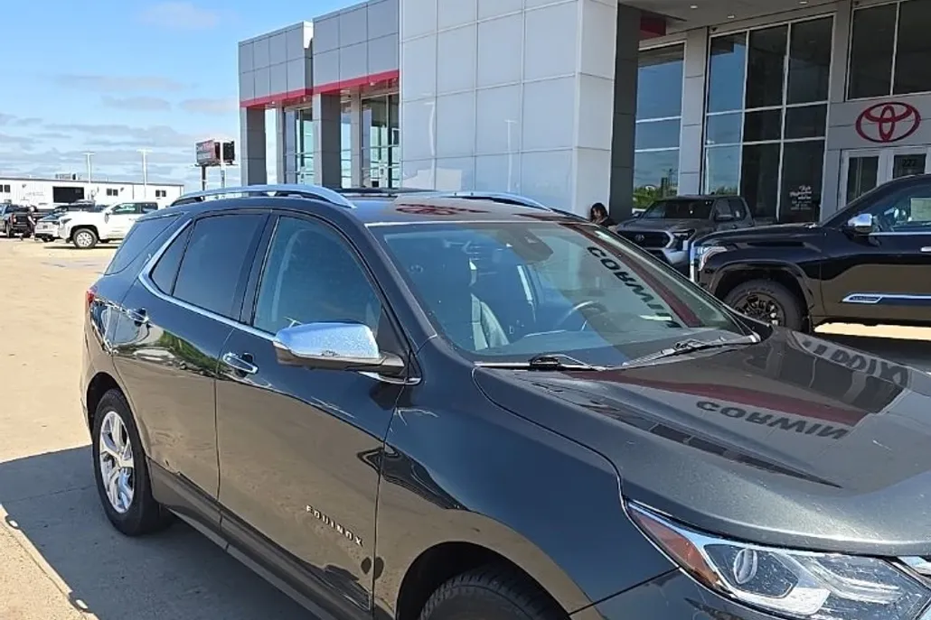 2020 Chevrolet Equinox Premier photo 1