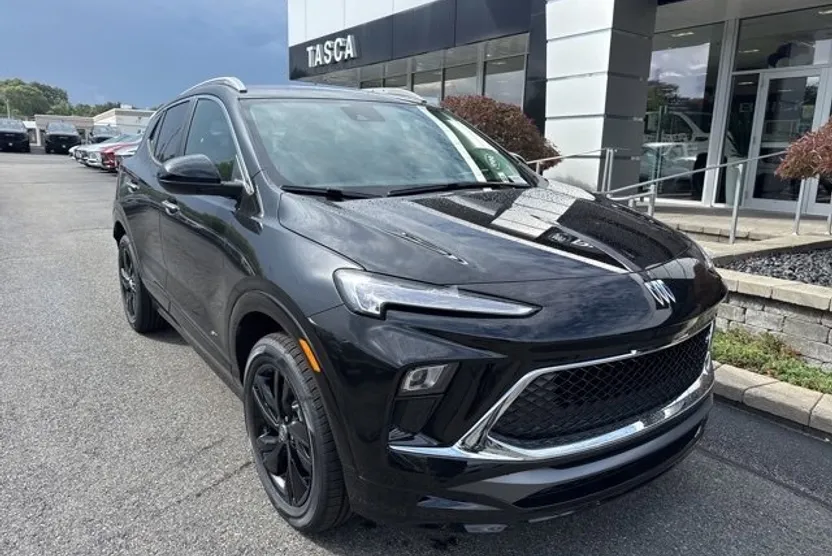 2026 Buick Encore GX Sport Touring photo 1