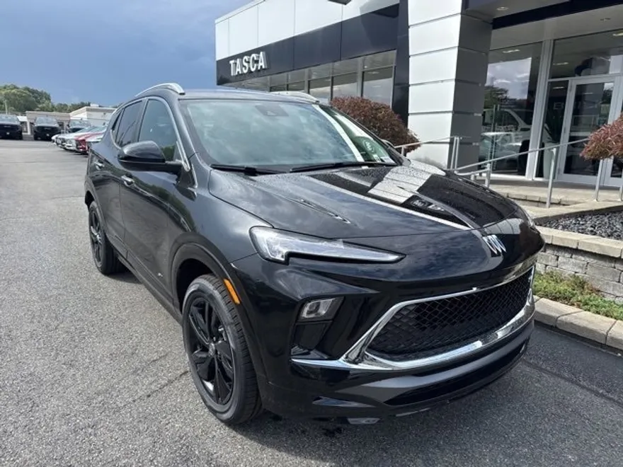 2026 Buick Encore GX Sport Touring photo 1