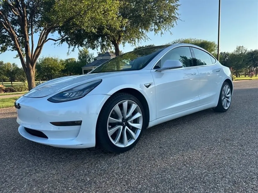2018 Tesla Model 3 Mid Range photo 1