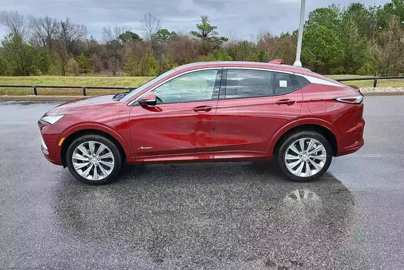 2025 Buick Envista Avenir photo 1