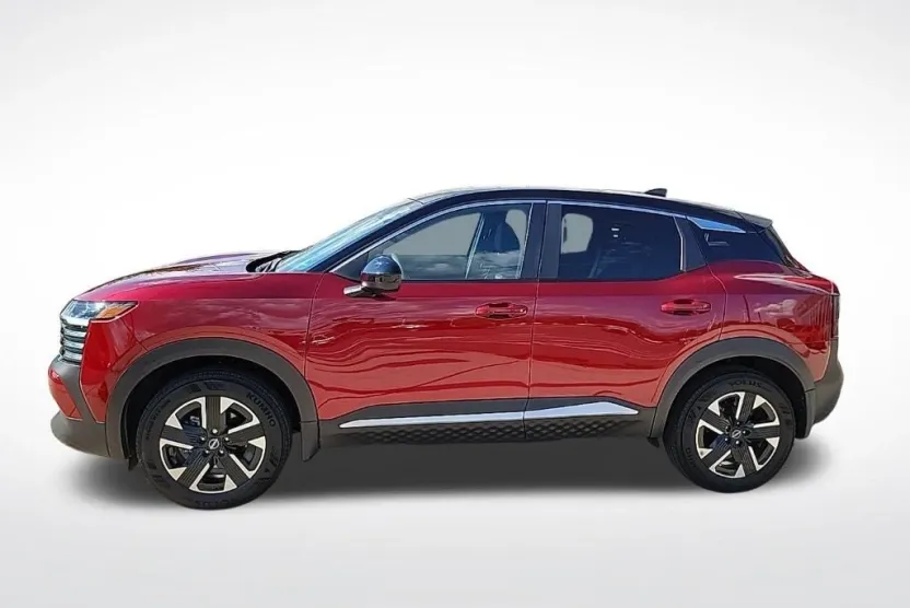 2025 Nissan Kicks SV photo 1
