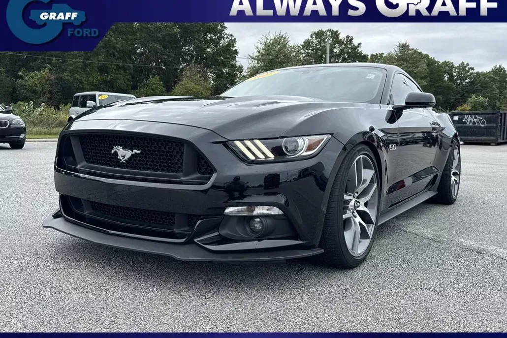 2017 Ford Mustang GT Premium photo 1