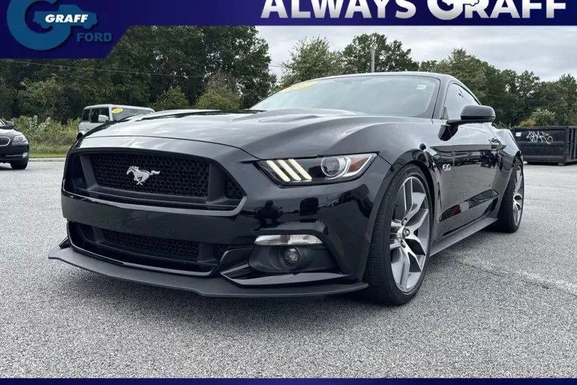 2017 Ford Mustang GT Premium photo 1