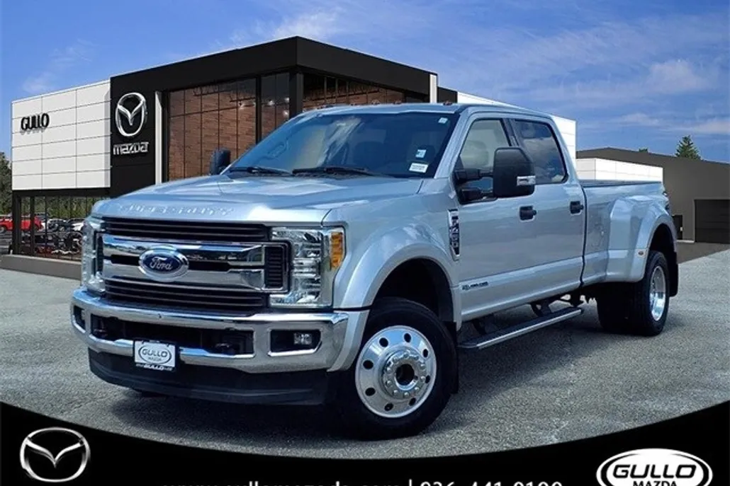 2017 Ford F-450 photo 1