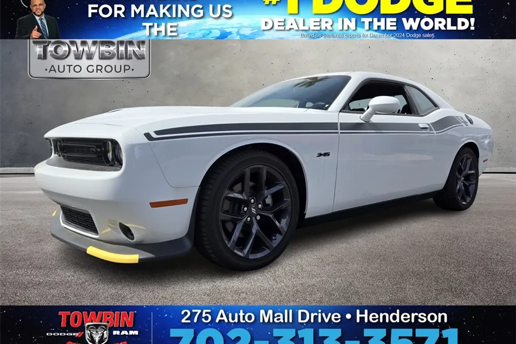 2023 Dodge Challenger R/T photo 1