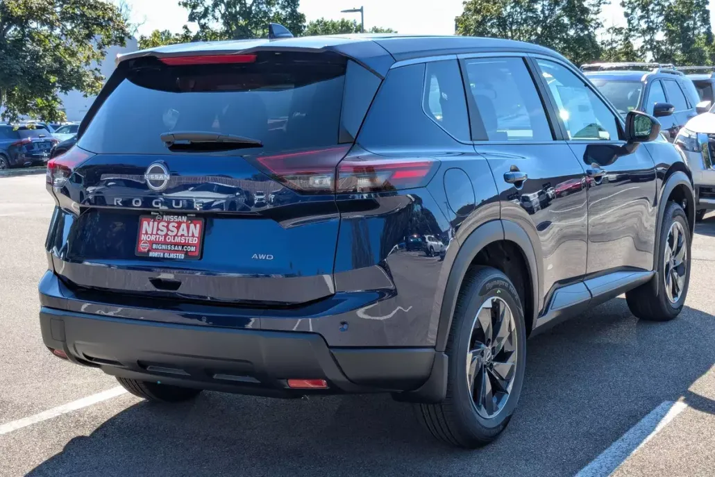 2026 Nissan Rogue SV photo 1