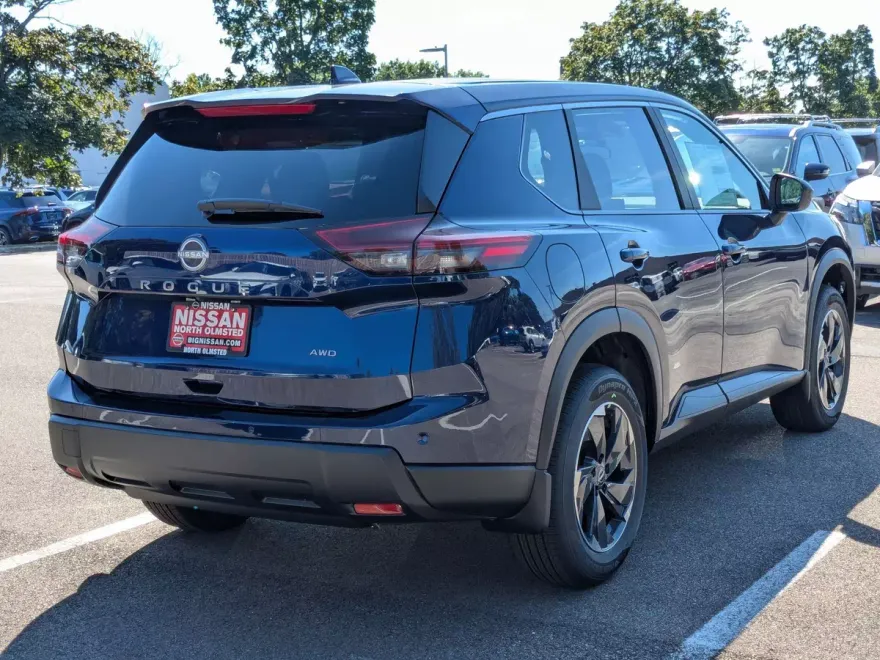 2026 Nissan Rogue SV photo 1