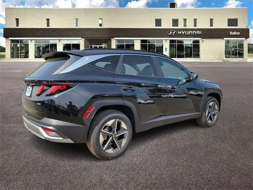 2025 Hyundai Tucson SEL photo 1